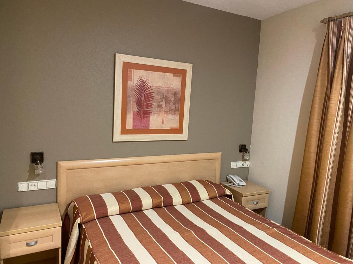Hotel La Union Humanes de Madrid Luaran gambar