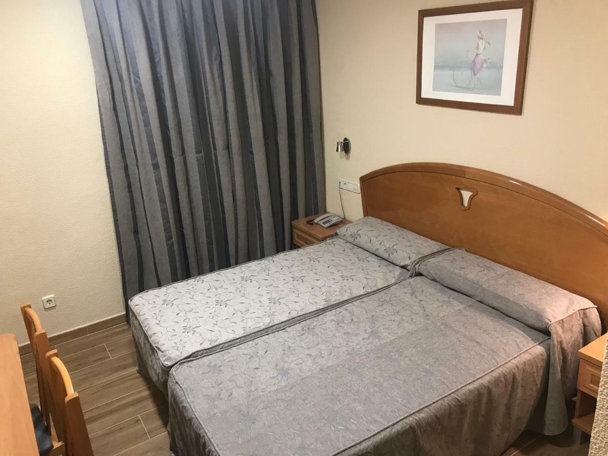 Hotel La Union Humanes de Madrid Luaran gambar